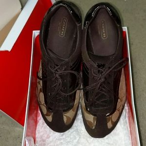 Women's size 8 Coach tie up shoes